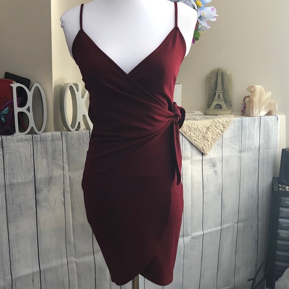 Blue Blush Dresses & Skirts - Blue Blush Sz S Red Tie Wrap Spaghetti Strap *68H*